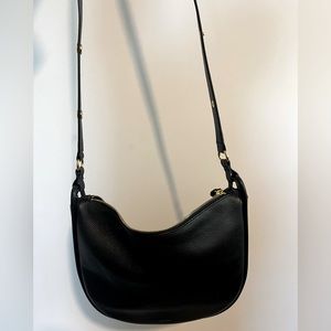 LEATHER
MARLEY HOBO color black